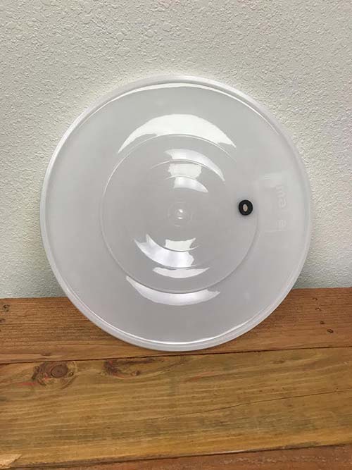 8 Gallon Plastic Lid w/ Grommet