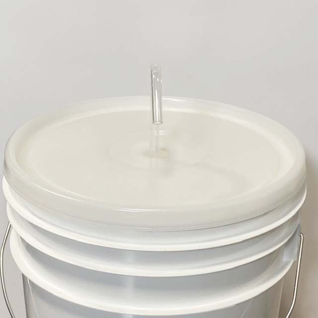 Bottling Bucket - Two Spout - with Lid 2