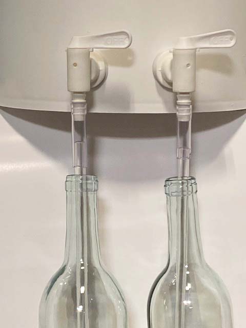Bottling Bucket - Two Spout - with Lid 1
