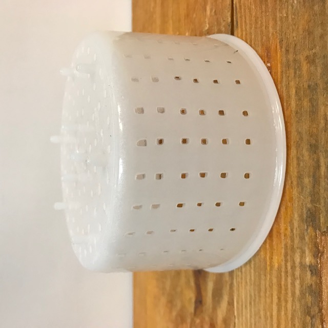 Cheese Mold - with Feet - 5.1