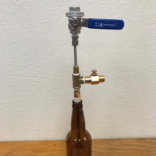 CPNO2 Counter Pressure Bottle Filler with Cleaning Brush 1