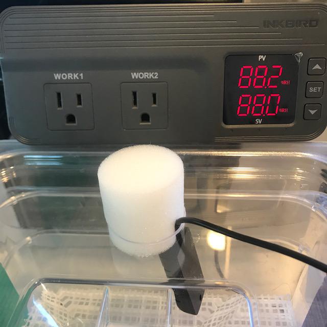 https://www.thebeveragepeople.com/media/images/Inkbird-Humidity-Sensor-in-box-2.jpg