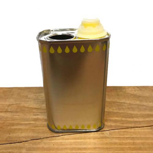 UNAVAILABLE WITH UNKNOWN ETA - Oil Can - 250 ml - Rectangular - Includes pour spout and lid