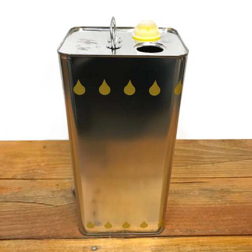 Oil Can - 5 Liters - Rectangular - Includes pour spout and lid