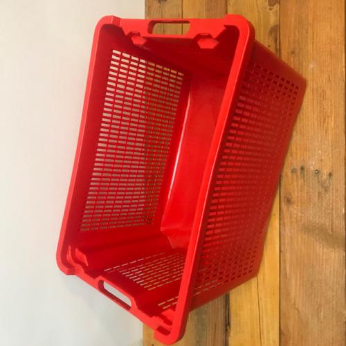 https://www.thebeveragepeople.com/media/images/ss_size1/Tote-Red-Stacking-Perforated-40-Liter.jpg